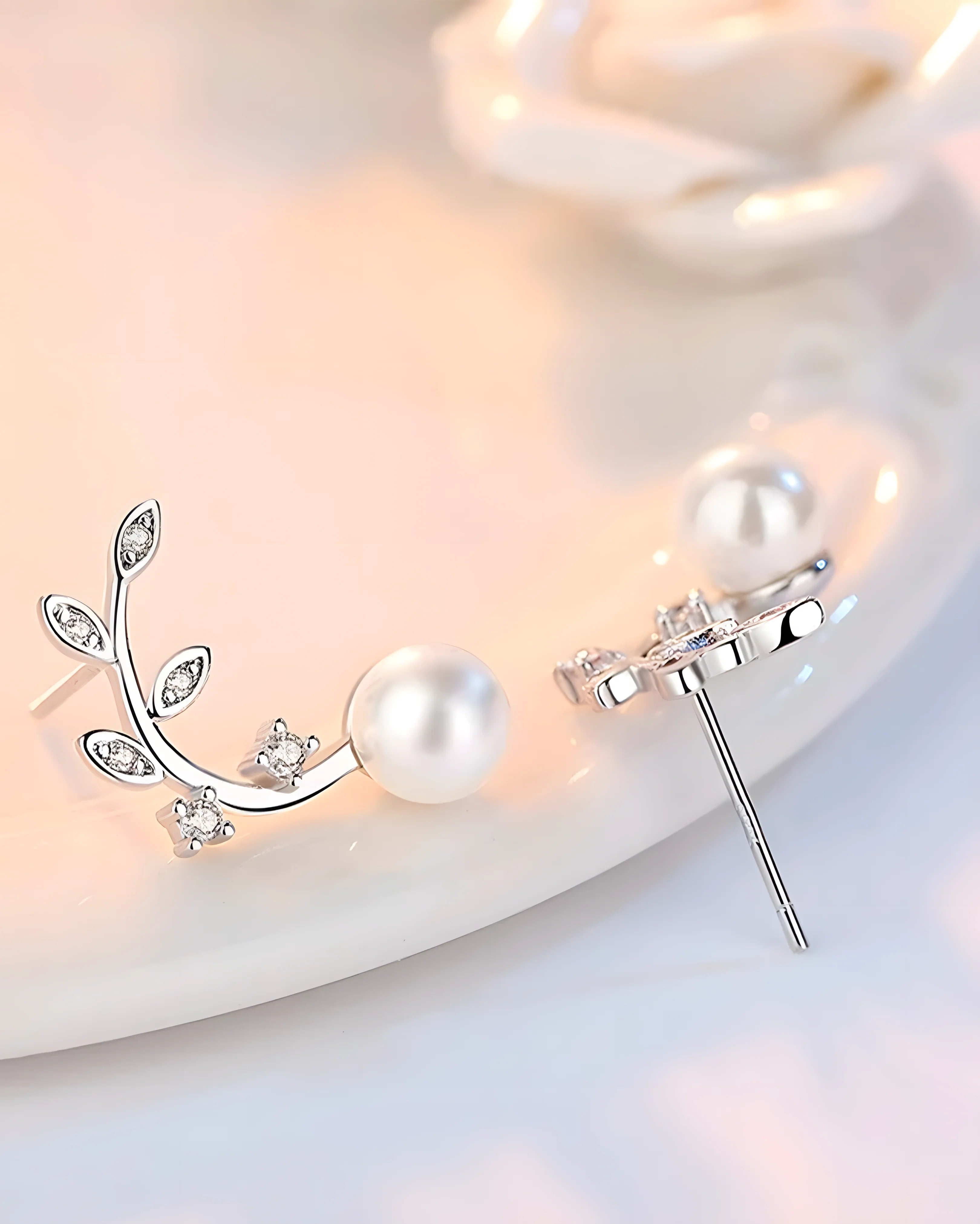 Brincos de Folha com Pérola em Prata 925