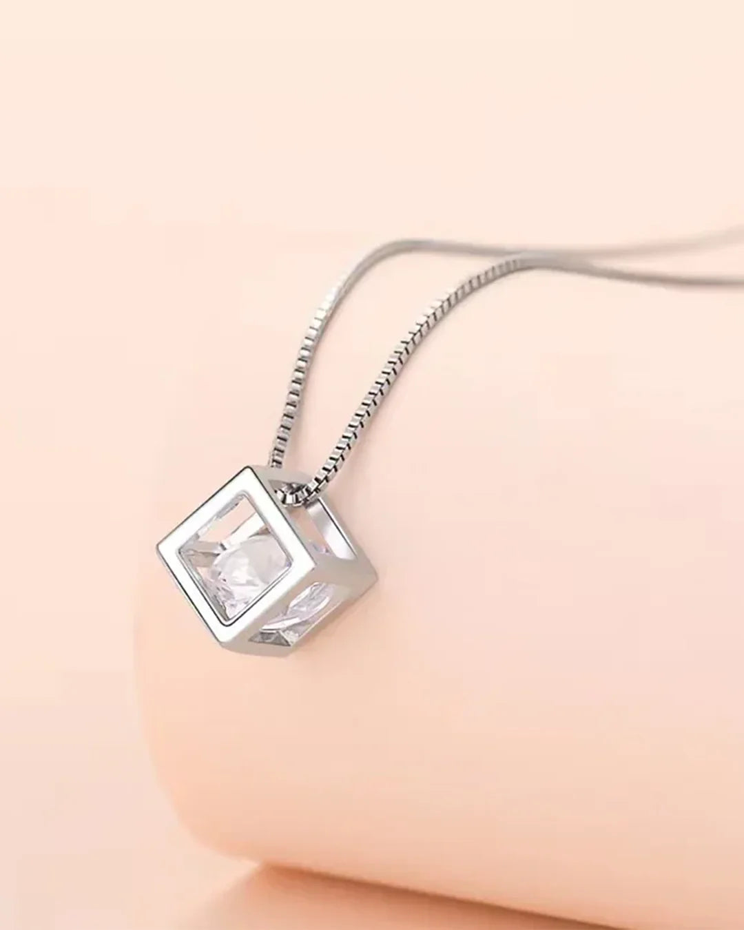 Colar Cubo em Prata 925